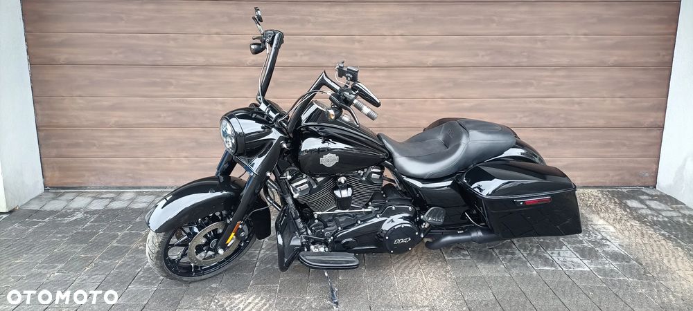 Harley-Davidson Touring Road King - 11
