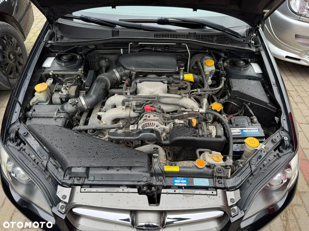 Subaru Legacy - 24