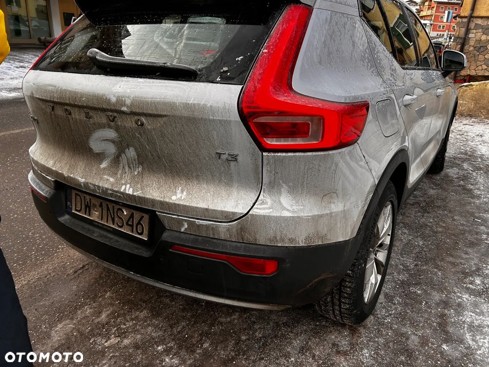 Volvo XC 40 T3 Momentum Pro - 5