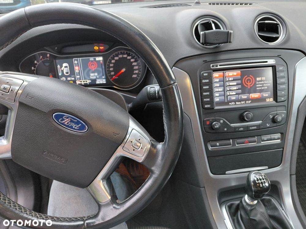 Ford Mondeo - 8