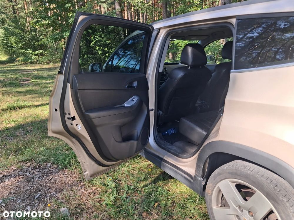Chevrolet Orlando - 12