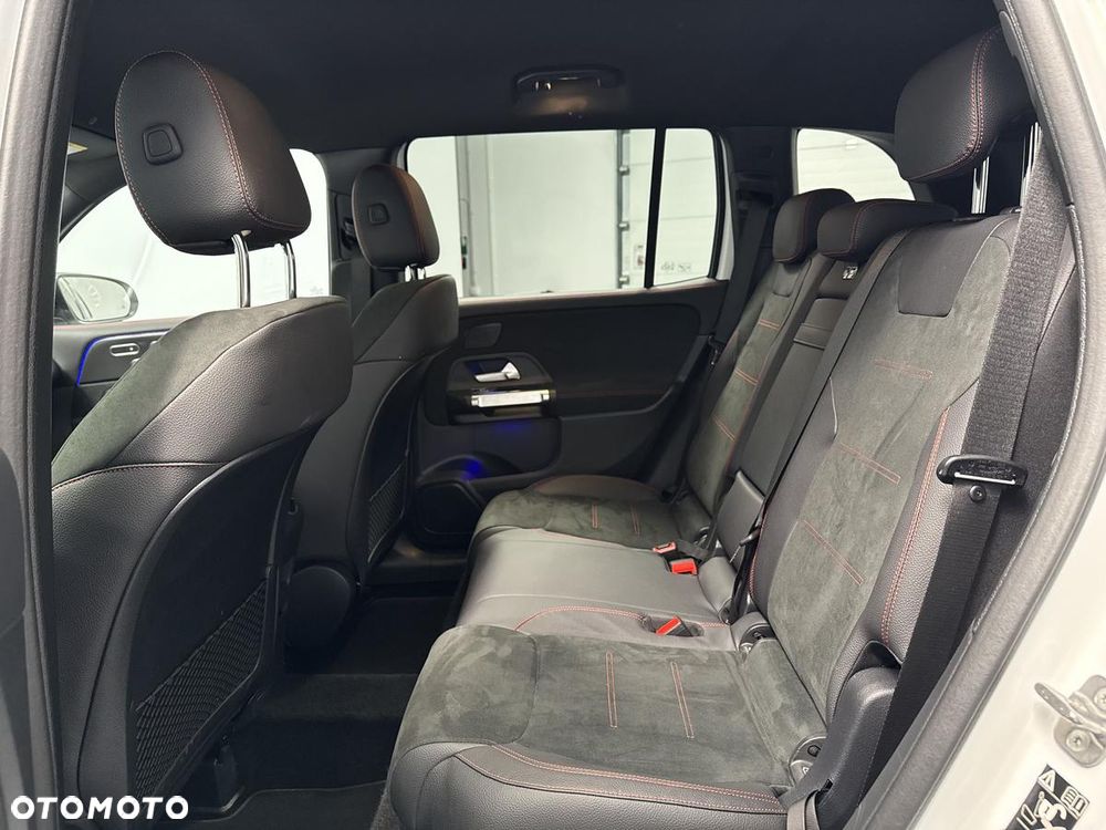 Mercedes-Benz GLB 200 d 4-Matic AMG Line 8G-DCT - 20