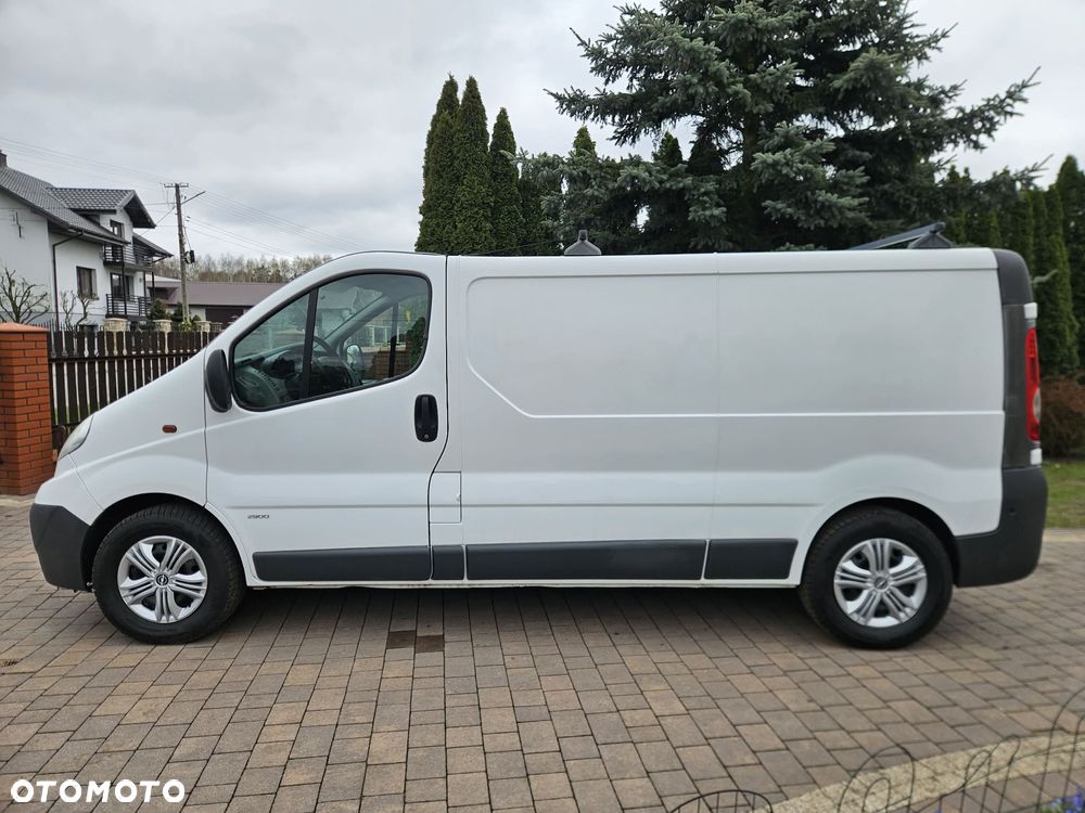 Opel Vivaro - 2