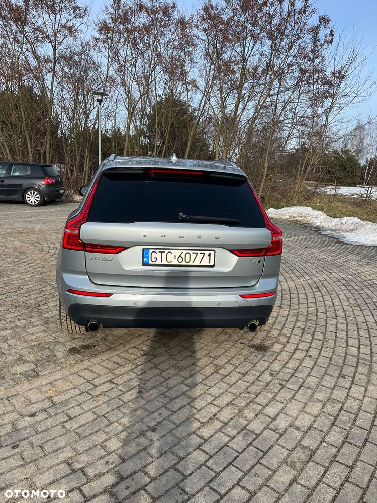 Volvo XC 60 T6 AWD Geartronic Momentum Pro - 16