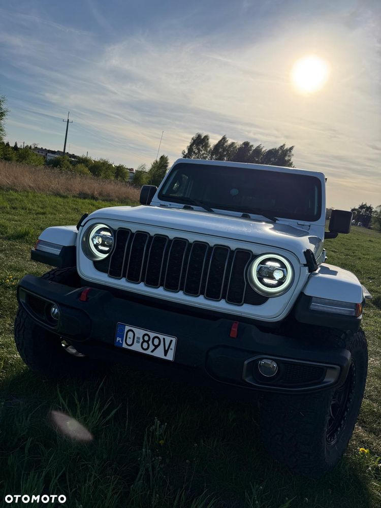 Jeep Wrangler - 1