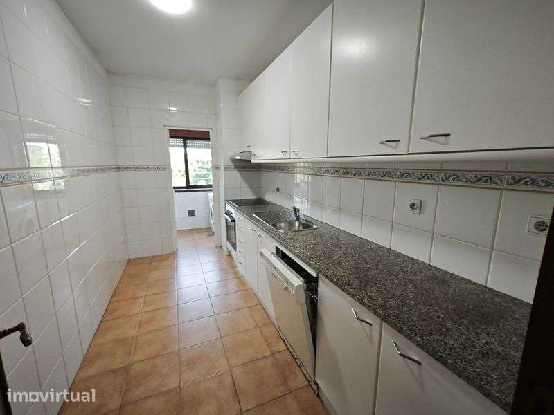 T1 com garagem para arrendar em Rua do Pombal 72, Vilar de Andorinho - Grande imagem: 4/12