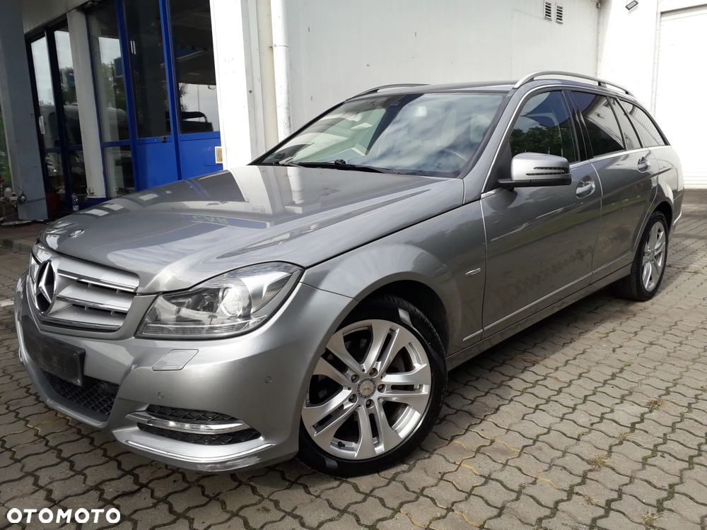Mercedes-Benz Klasa C 220 CDI 4Matic 7G-TRONIC - 4