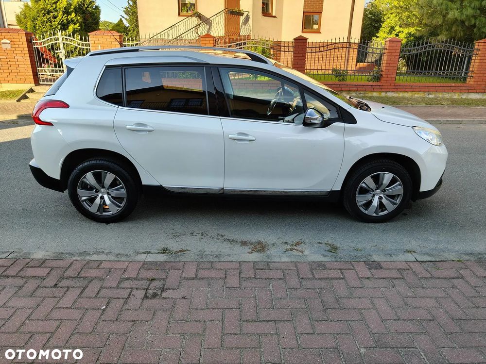 Peugeot 2008 PureTech 110 Stop&Start Allure - 9