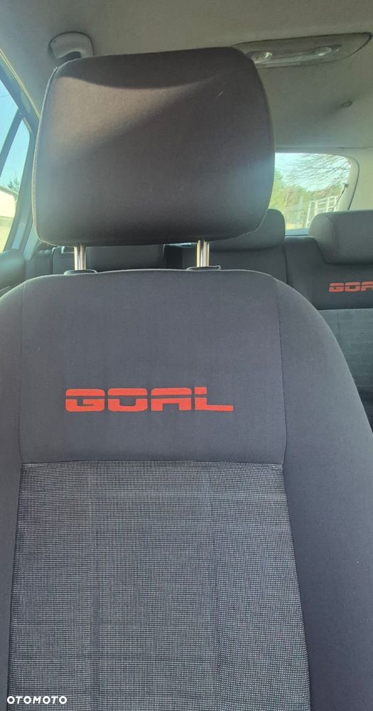 Volkswagen Golf 1.6 FSI Goal - 29