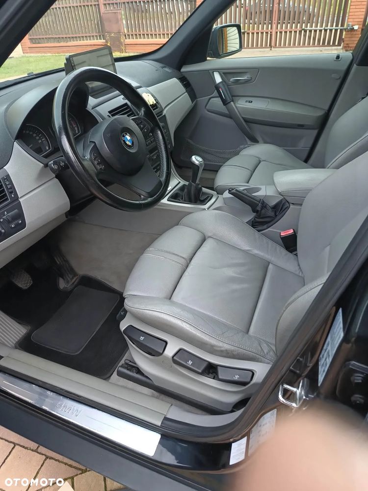 BMW X3 2.0i - 11