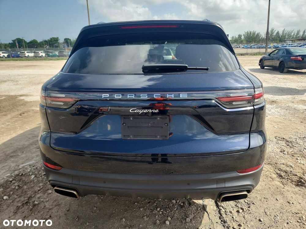 Porsche Cayenne Standard - 6