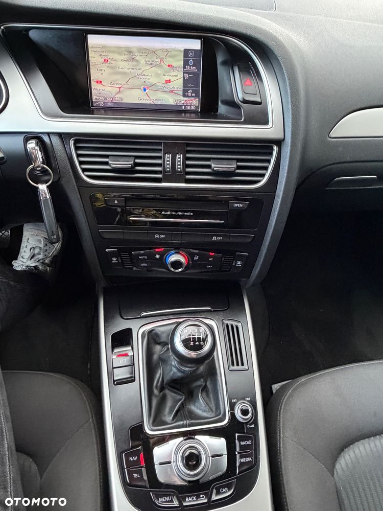 Audi A4 Avant 2.0 TDI DPF Attraction - 31