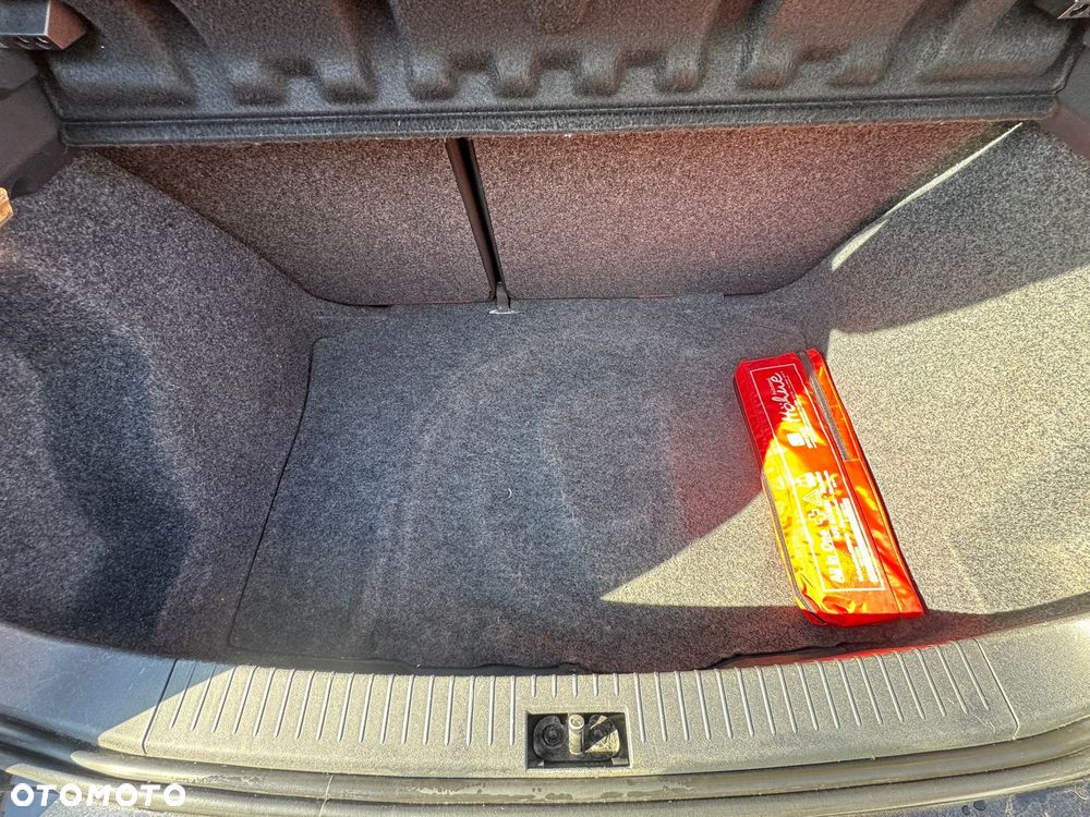 Seat Ibiza SC 1.4 16V Reference - 15