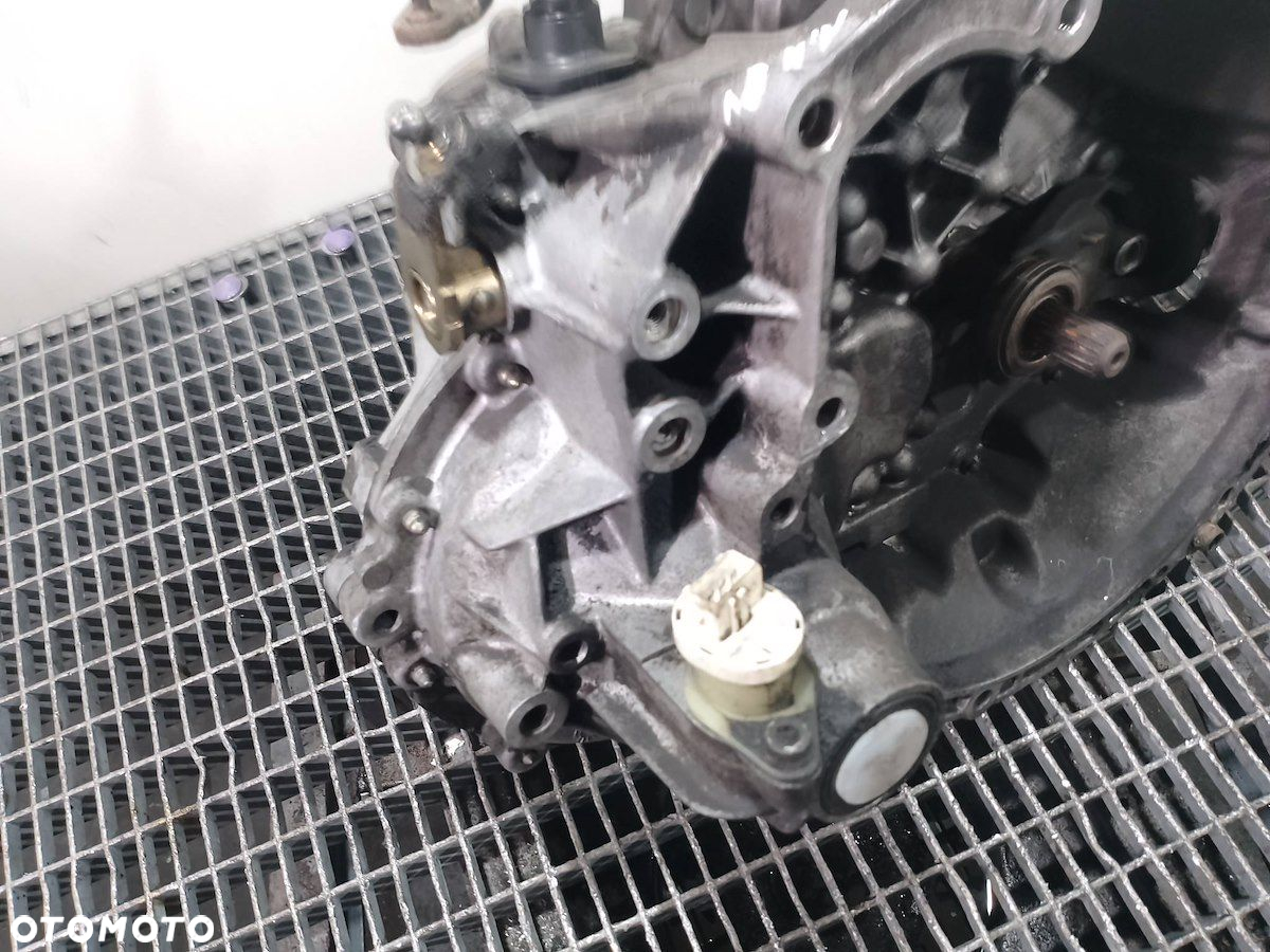 SKRZYNIA BIEGÓW MANUALNA PEUGEOT 307 20CN18 1.4 8V - 2