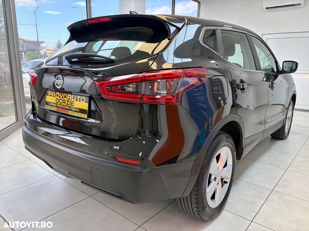 Nissan Qashqai 1.3 DIG-T DCT SHIRO - 4