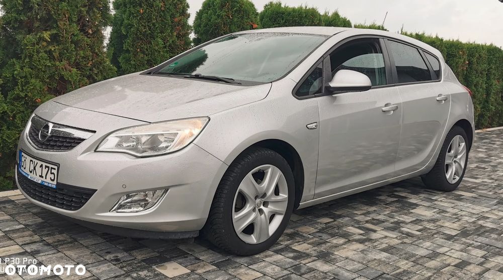 Opel Astra 1.4 Turbo Design Edition - 20