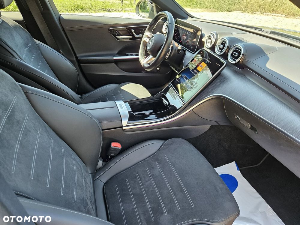 Mercedes-Benz Klasa C 220 d mHEV 4-Matic AMG - 11