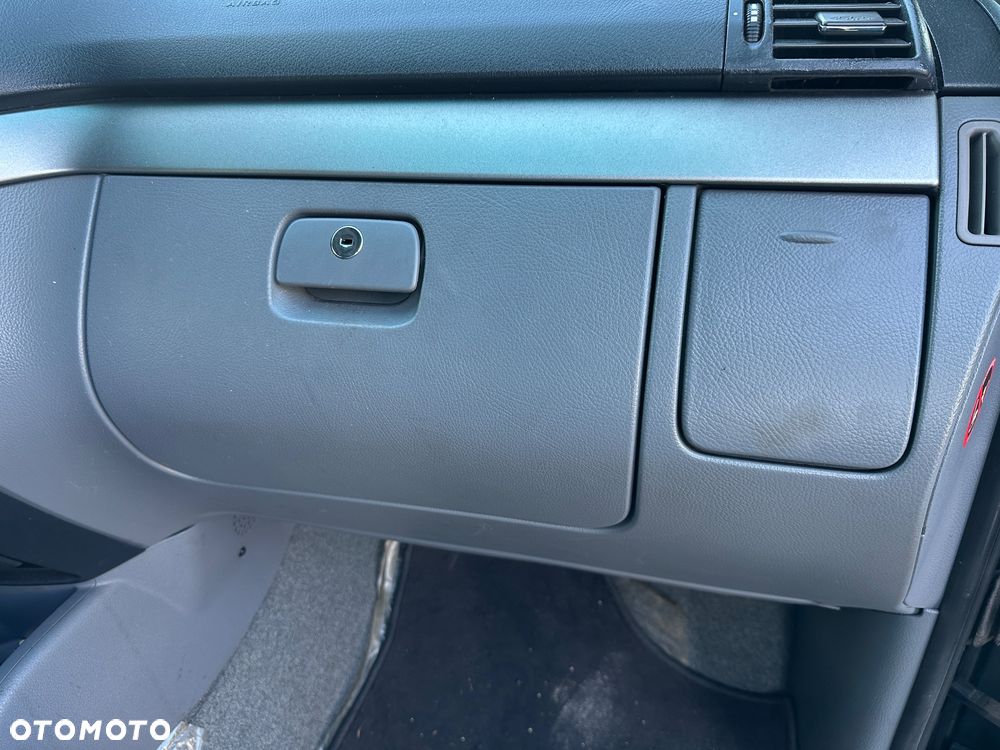 Mercedes viano 2,2 cdi średni long 2007r  karoseria  dokumenty - 7