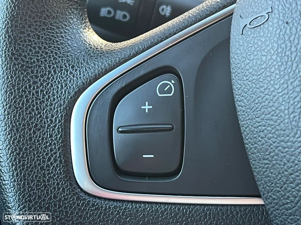 Renault Clio IV Van 1.5 dCi 75cv - 12