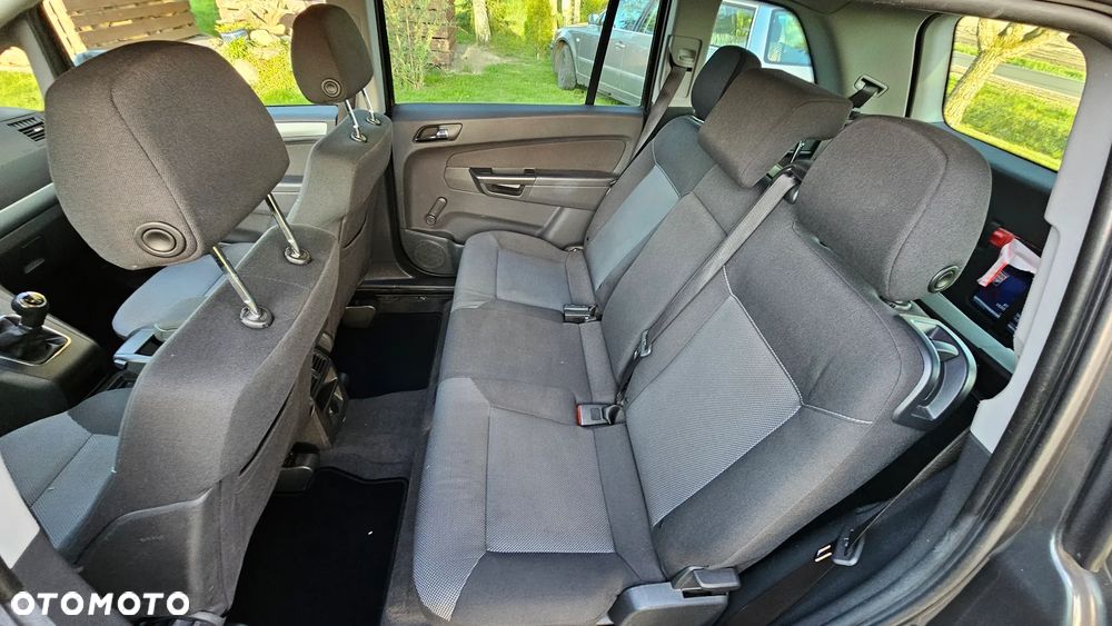 Opel Zafira 1.8 Family Plus - 7