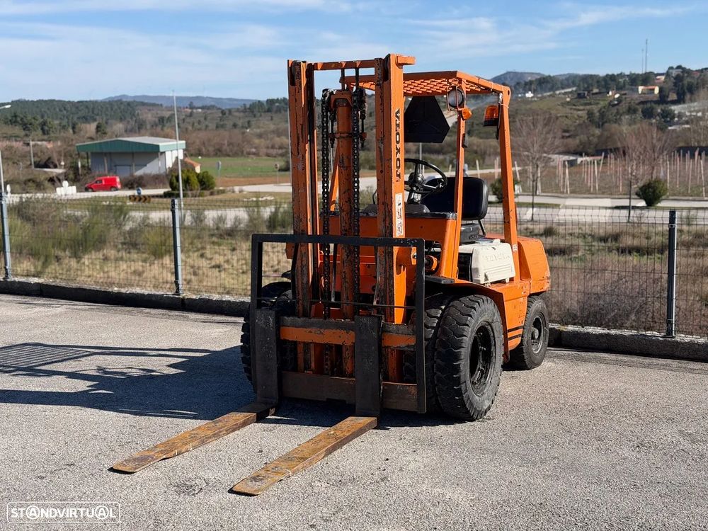Toyota 30 Empilhador - 1