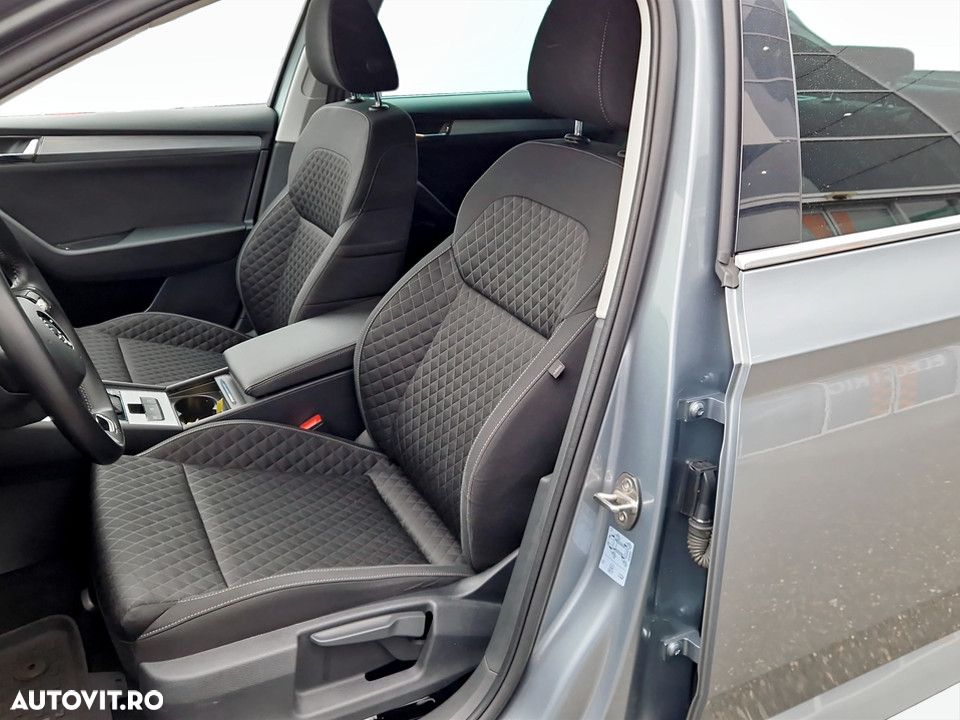 Skoda Superb 2.0 TDI DSG Ambition - 14