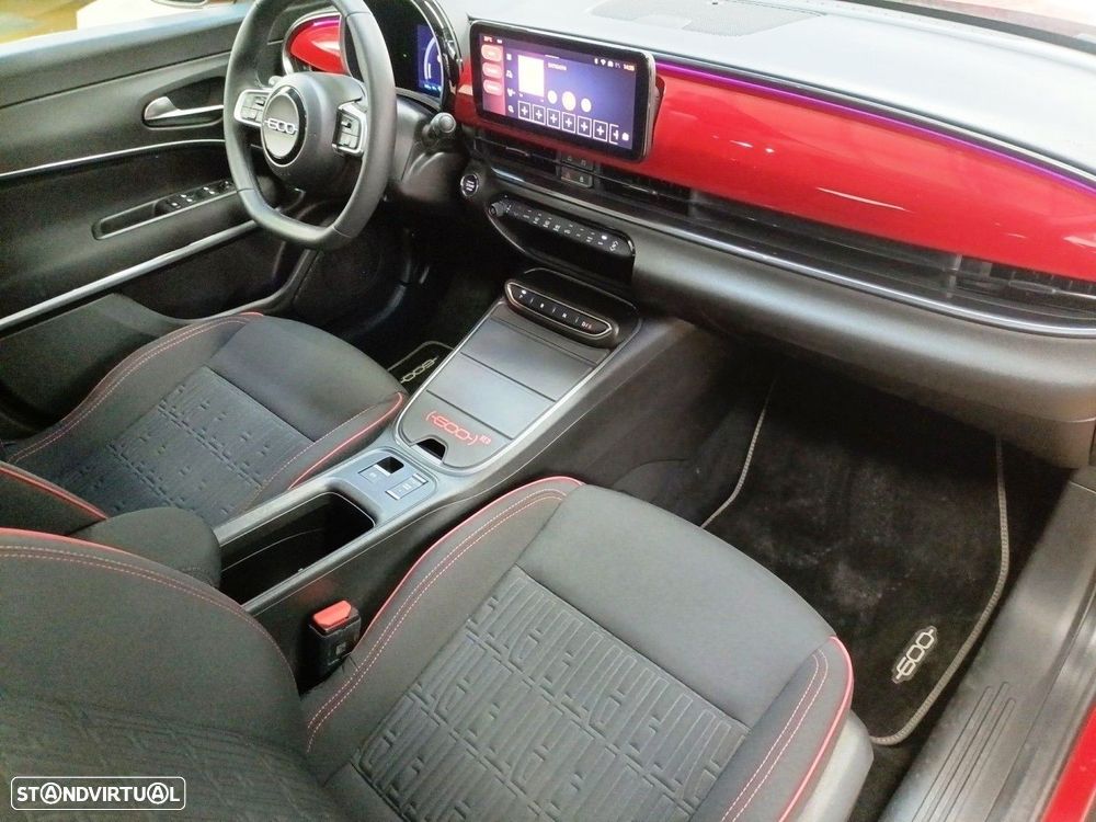 Fiat 600e 54 kWh (RED) - 13