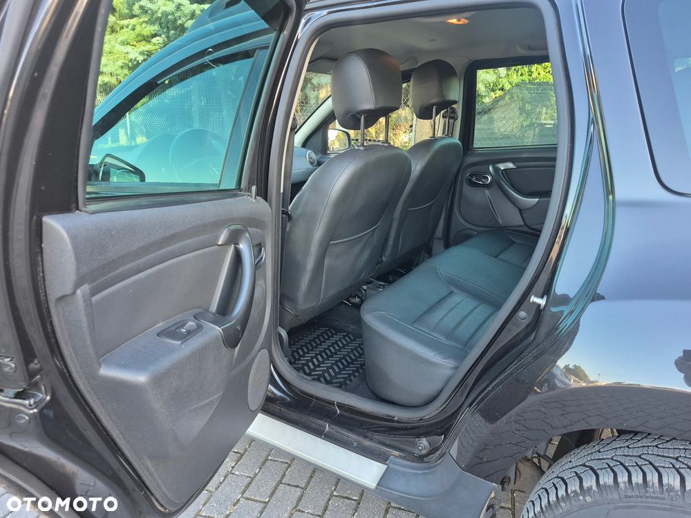 Dacia Duster 1.6 SCe Blackshadow S&S - 17