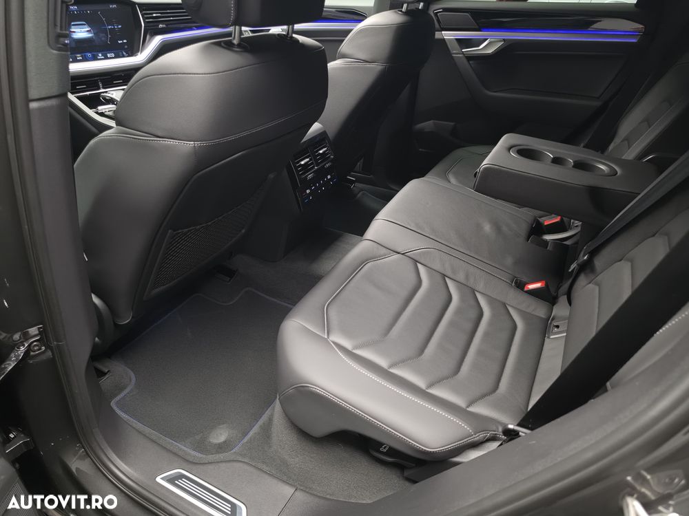 Volkswagen Touareg 3.0 V6 e-Hybrid 4Motion Aut. R - 25
