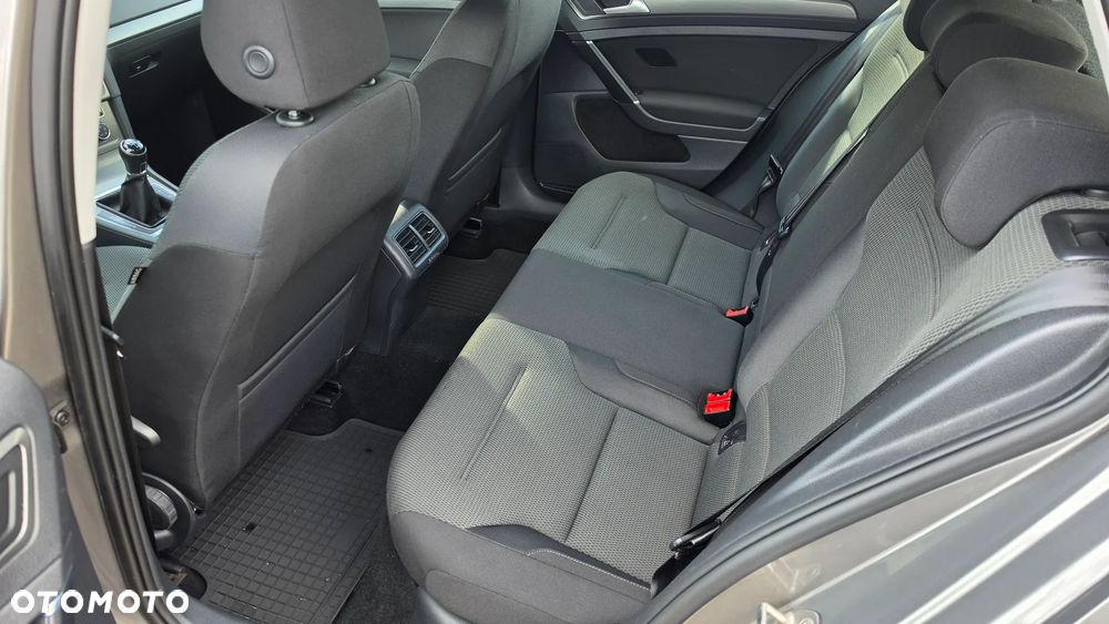 Volkswagen Golf 1.2 TSI Comfortline - 11