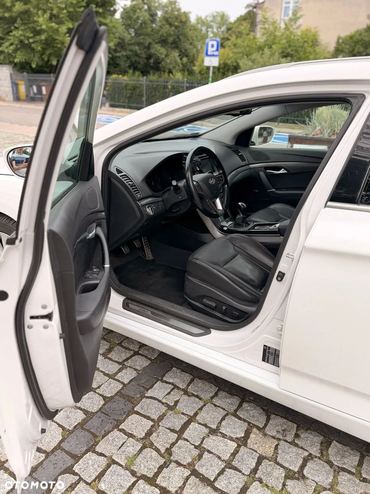 Hyundai i40 1.7 CRDi Premium - 17
