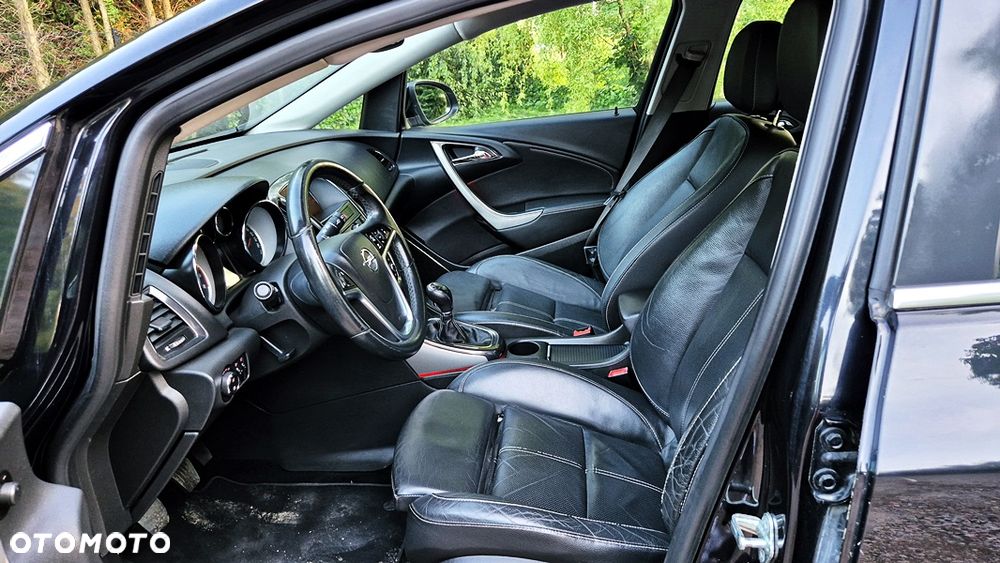 Opel Astra 1.6 Turbo Edition - 31