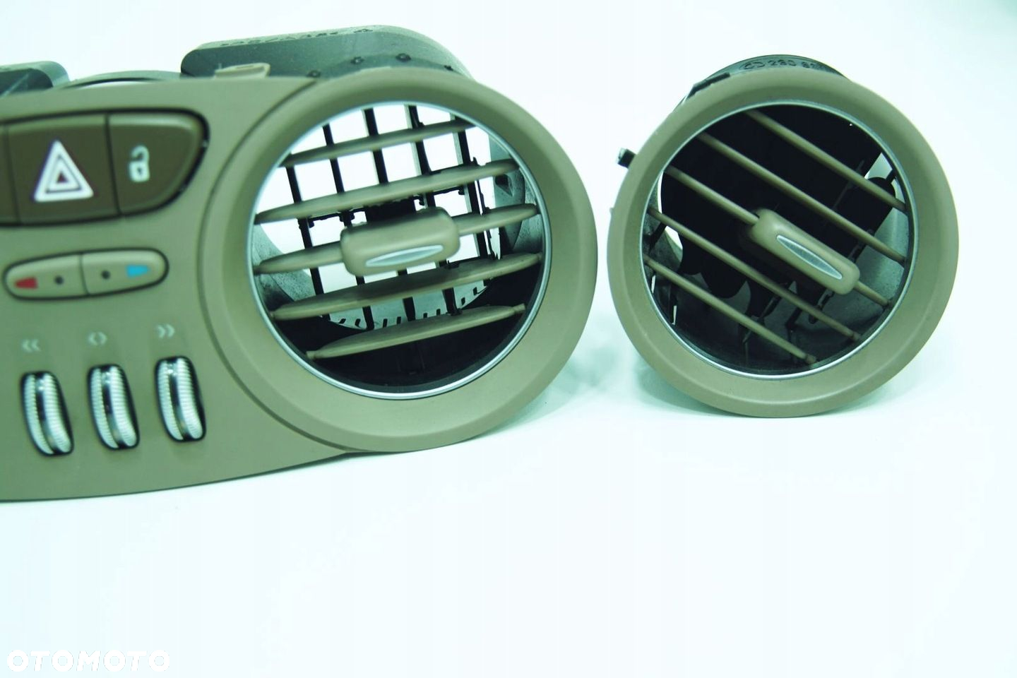 KRATKA NAWIEWU SRODKOWA L/P BEZOWA KPL MERCEDES SL R230 - 6