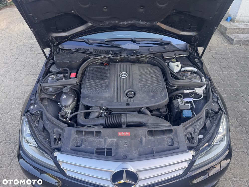 Mercedes-Benz Klasa C 250 CDI DPF Automatik BlueEFFICIENCY Avantgarde - 32