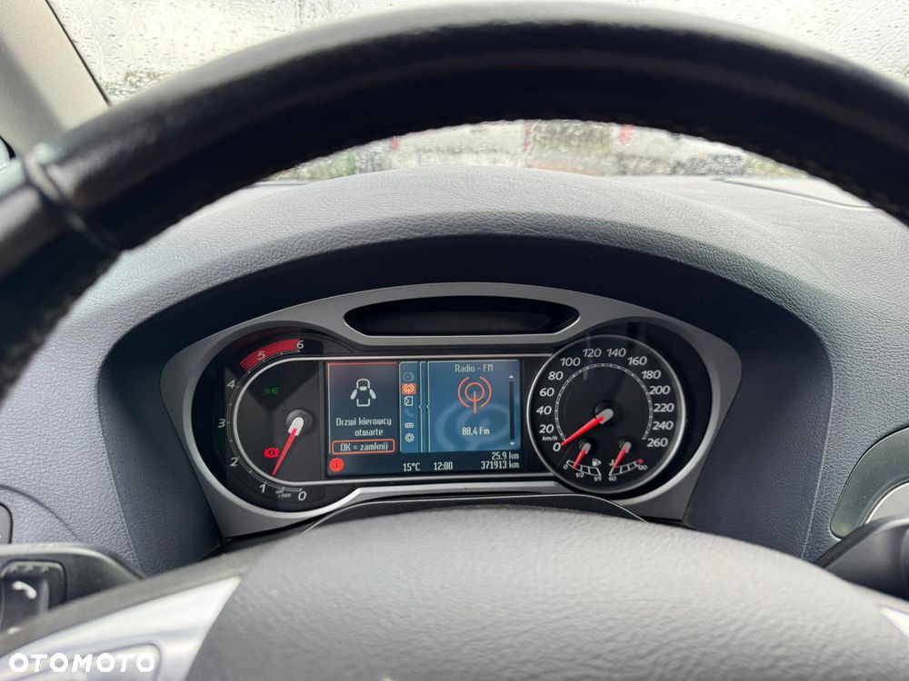 Ford Galaxy 2.0 TDCi Titanium - 17