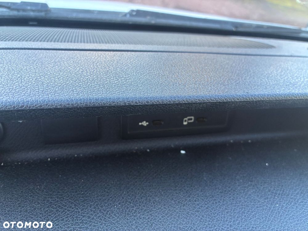 Mercedes-Benz SPRINTER - 13