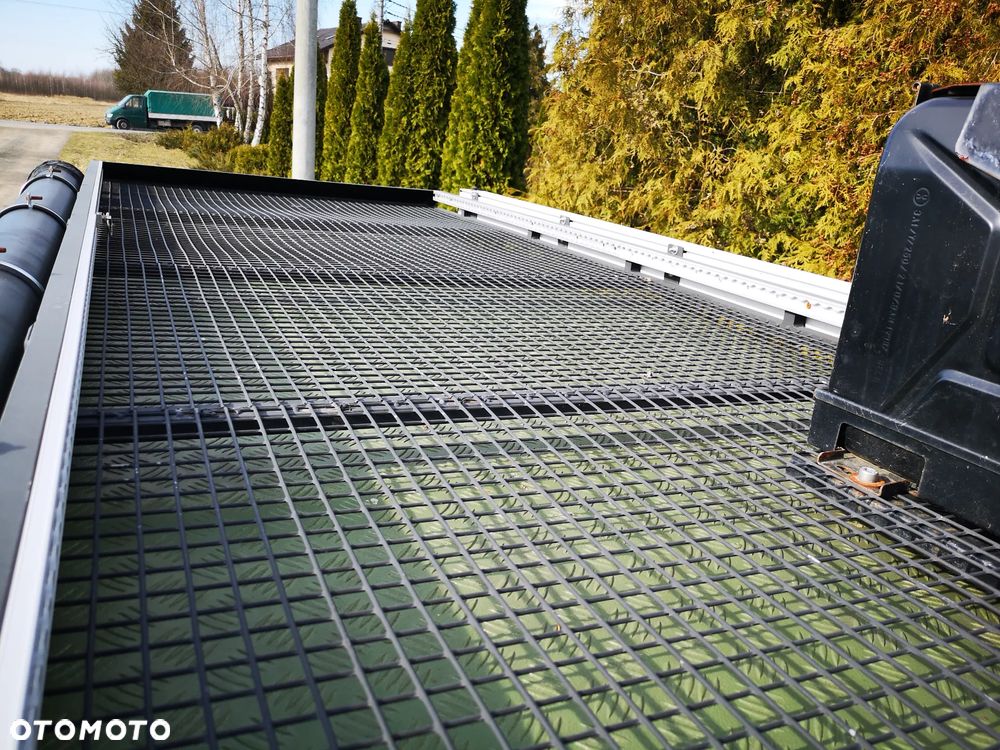 Mazda Seria B 2500 2.5 TD SDX - 23