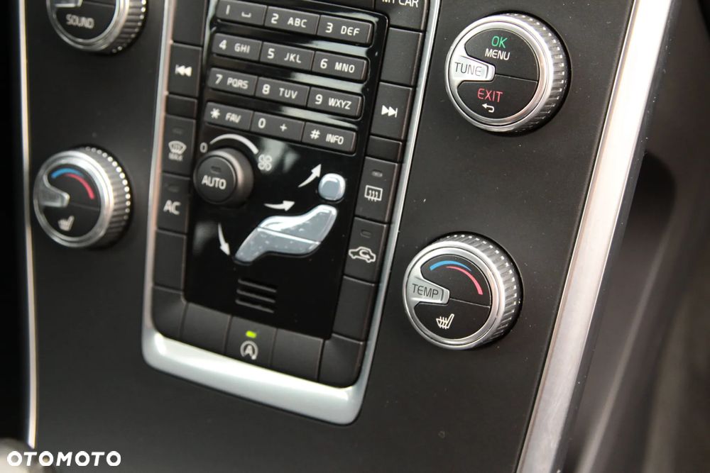 Volvo XC 60 D3 Momentum - 20