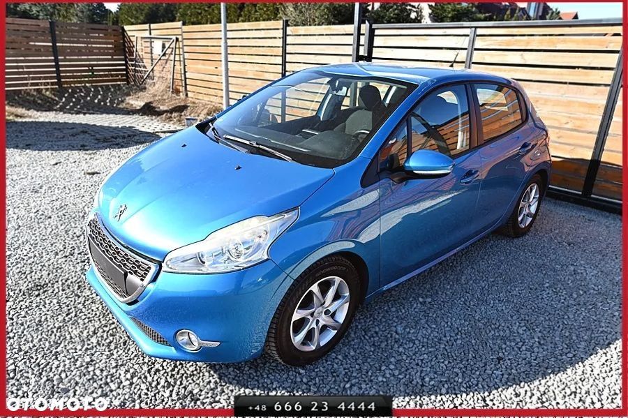 Peugeot 208 2012 photo 5