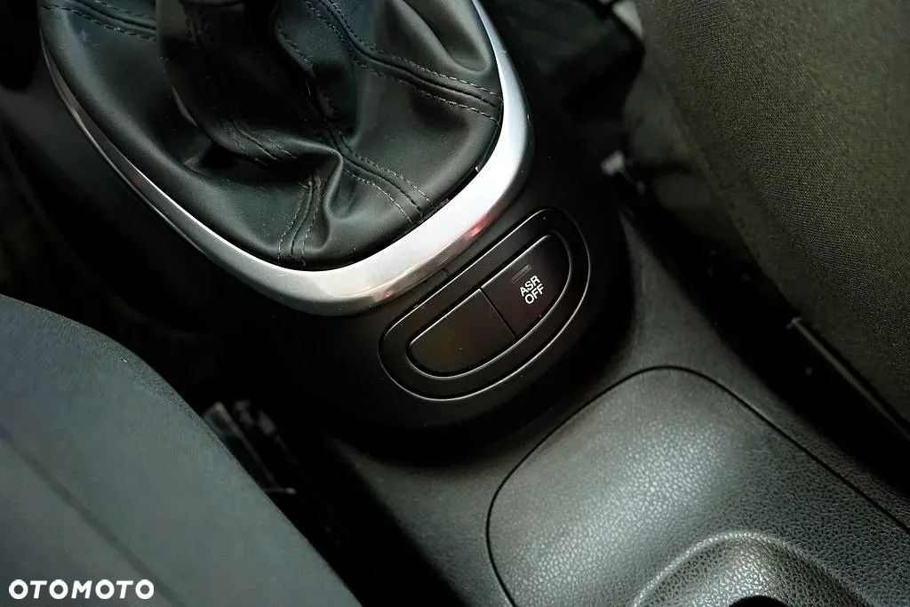 Fiat 500L 1.4 16V Lounge - 31