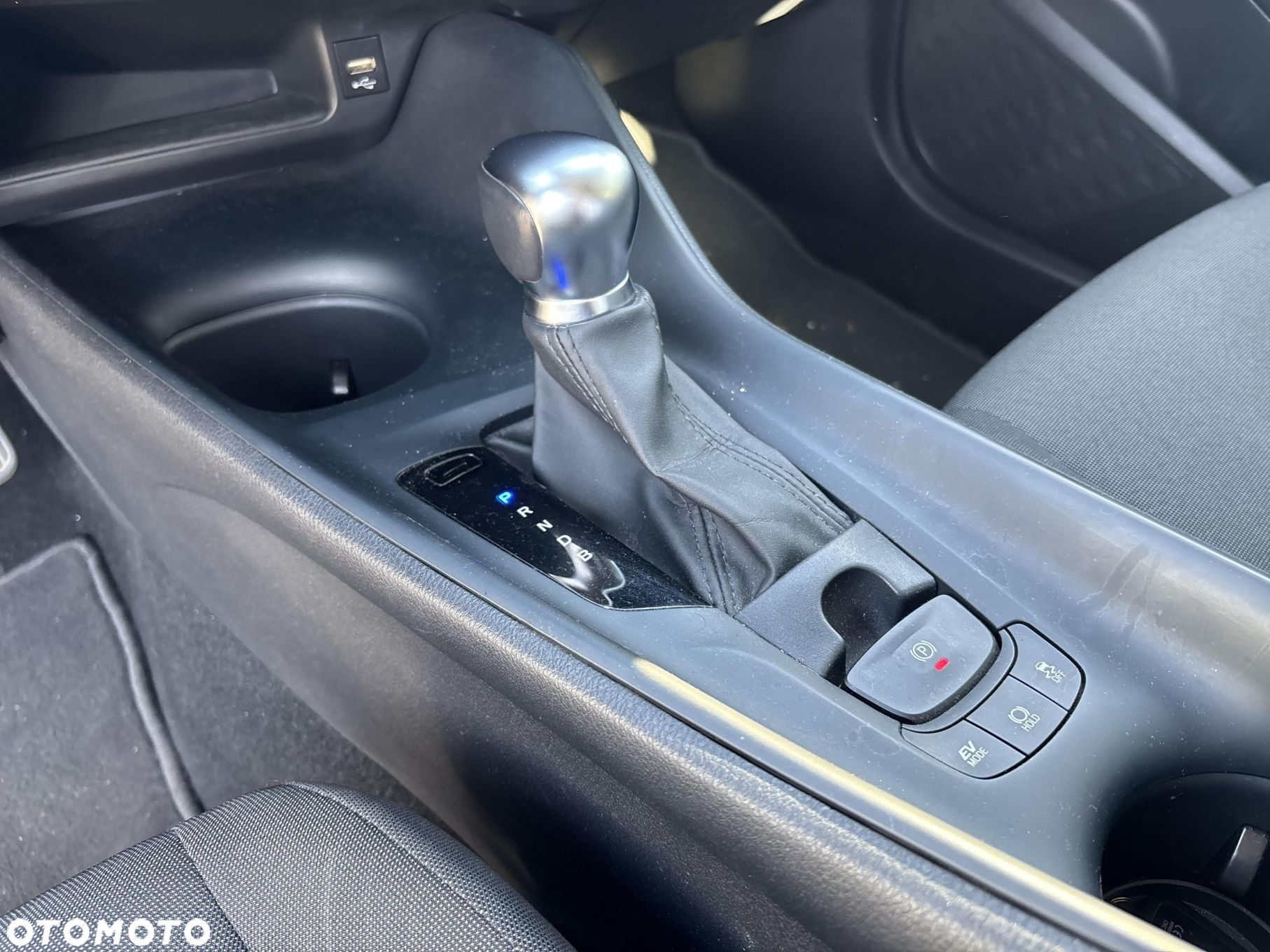 Toyota C-HR 1.8 Hybrid GPF Comfort - 16
