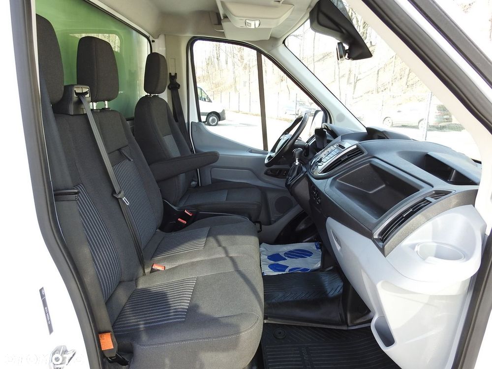 Ford TRANSIT  KONTENER WINDA 8 PALET TEMPOMAT LEDY BLIŹNIACZE KOŁA KLIMATYZACJA  170KM - 38