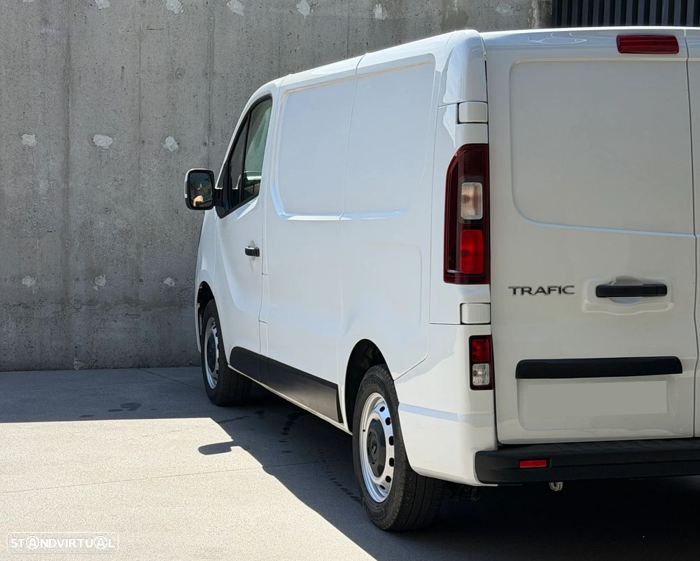 Renault Trafic 2.0 IVA Dedutível 3Lugares L1H1 - 7