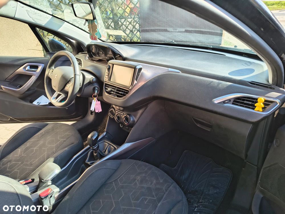 Peugeot 2008 - 16