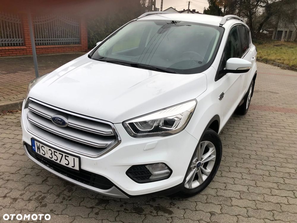 Ford Kuga - 1
