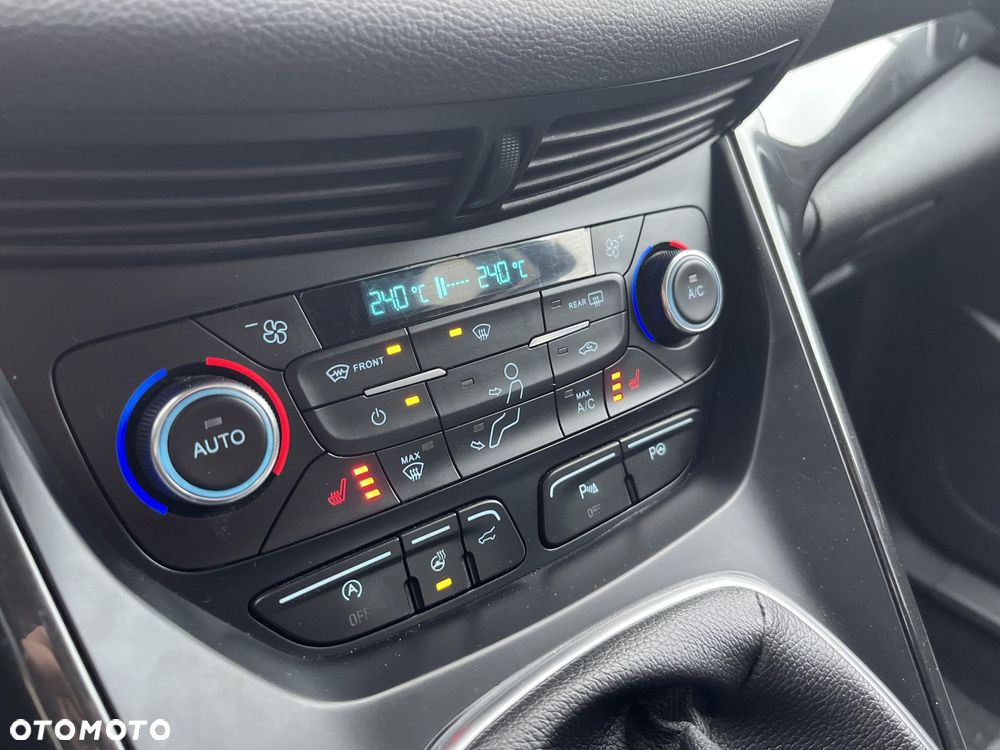 Ford Kuga 2.0 TDCi AWD Titanium - 24