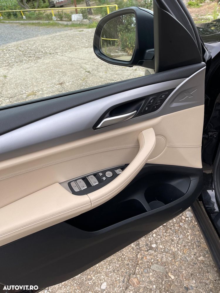 BMW X3 xDrive20i Aut. - 30