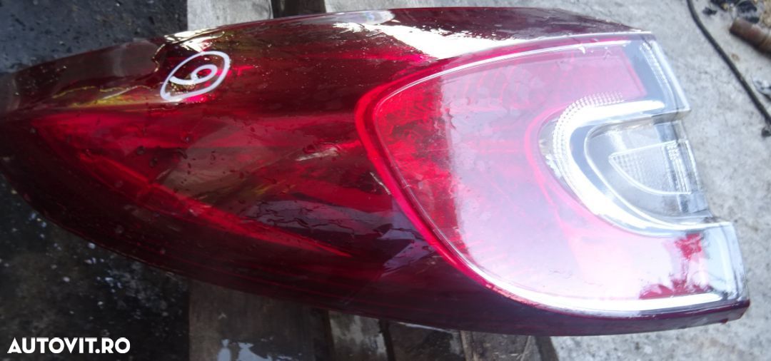 Stop stanga Renault Megane 3 combi break din 2010 volan pe stanga - 1