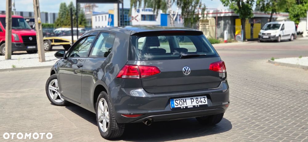 Volkswagen Golf 1.6 TDI BMT Highline - 10