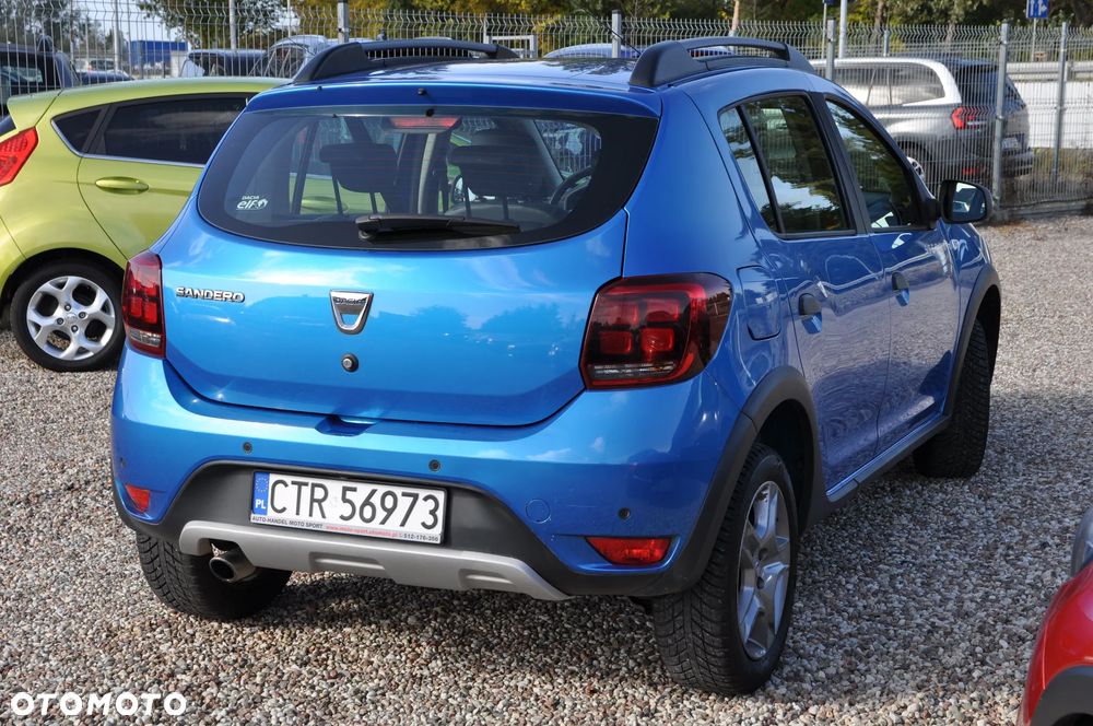 Dacia Sandero TCe 90 S&S Celebration - 3